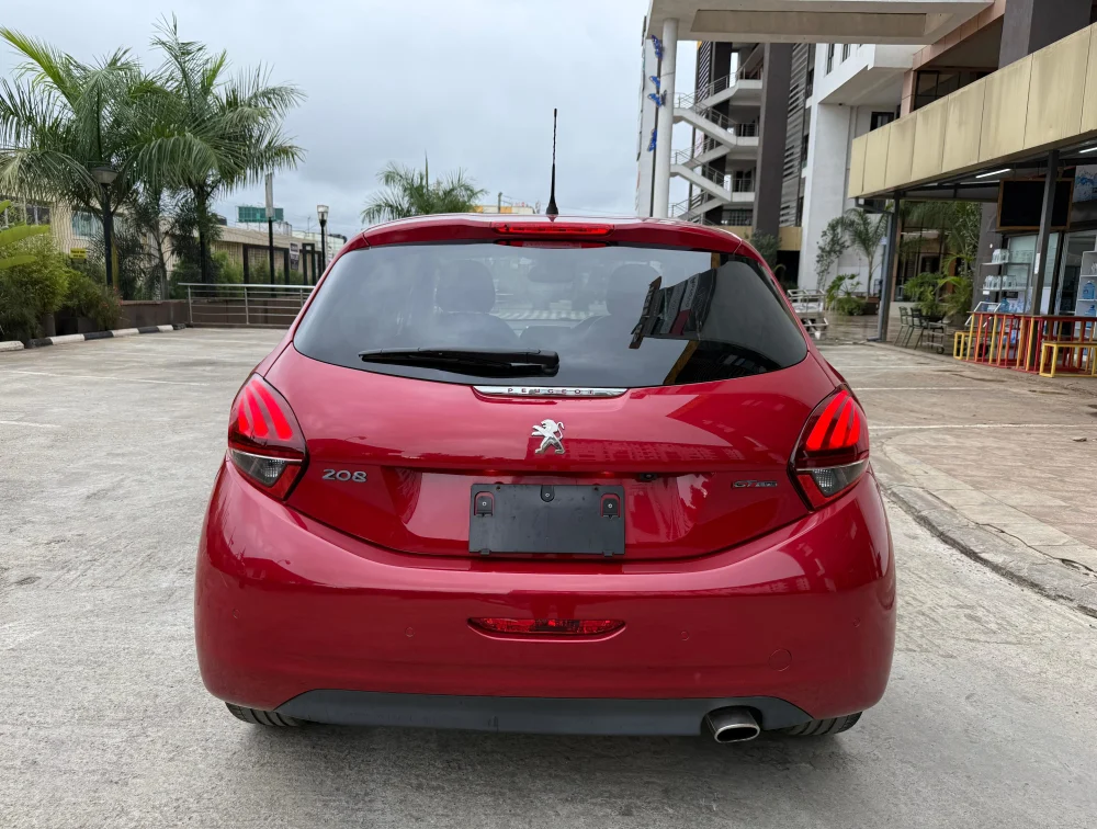 PEUGEOT 208 GTLINE BLACK PACK - PRG Motors Ltd