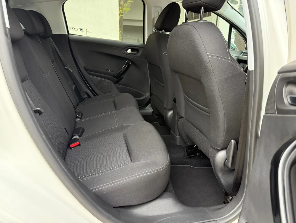 PEUGEOT 208 TECH EDITION - PRG Motors Ltd