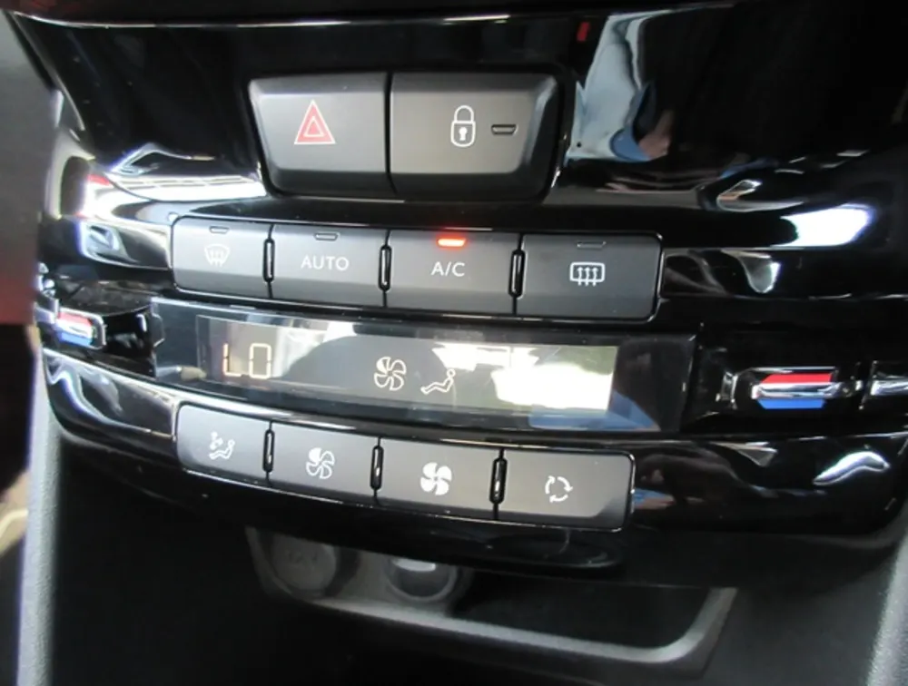 PEUGEOT 2008 CROSSCITY - PRG Motors Ltd