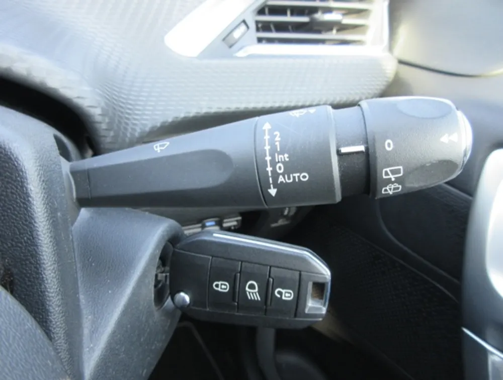 PEUGEOT 2008 CROSSCITY - PRG Motors Ltd
