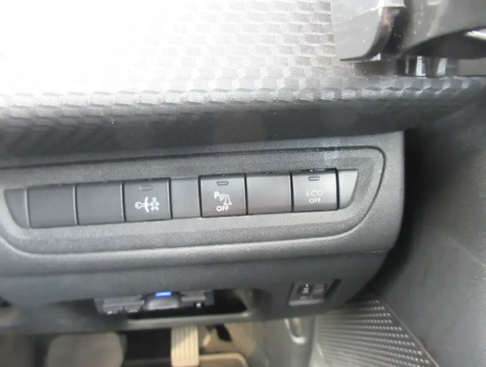 PEUGEOT 2008 CROSSCITY - PRG Motors Ltd