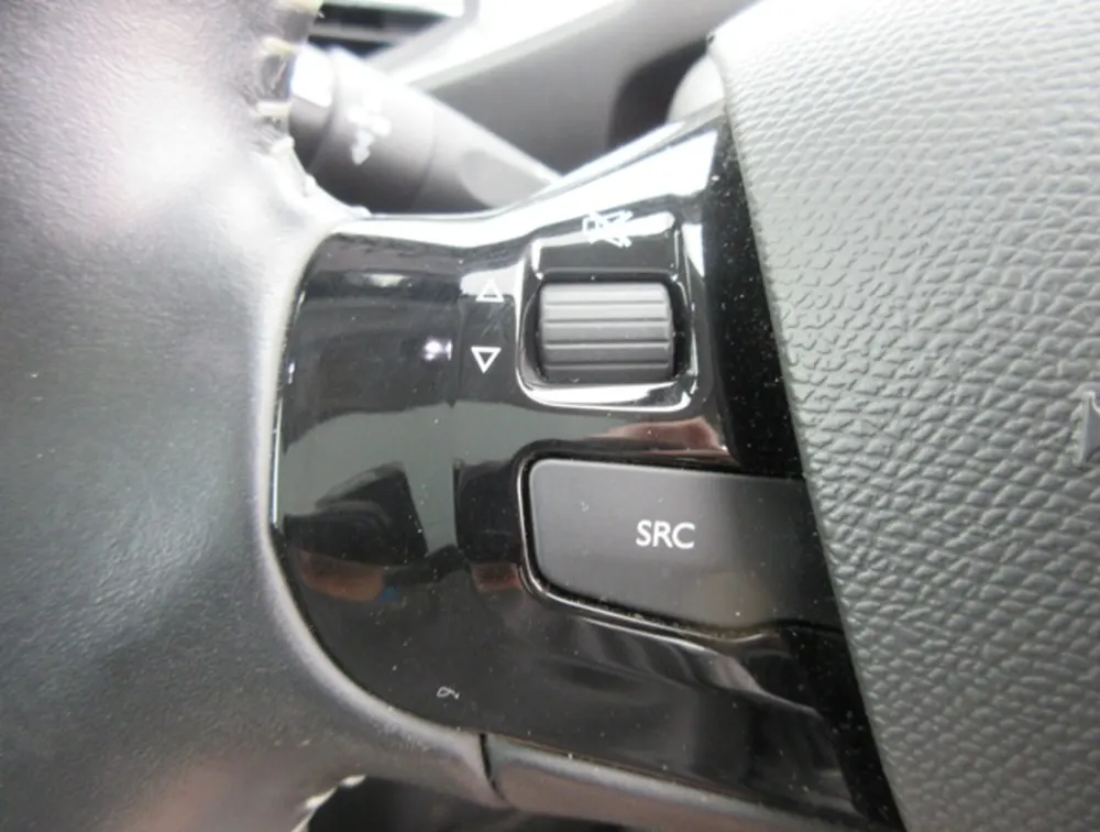PEUGEOT 308 S/WAGON MOONROOF - PRG Motors Ltd