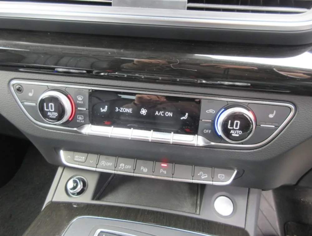 AUDI Q5 - PRG Motors Ltd