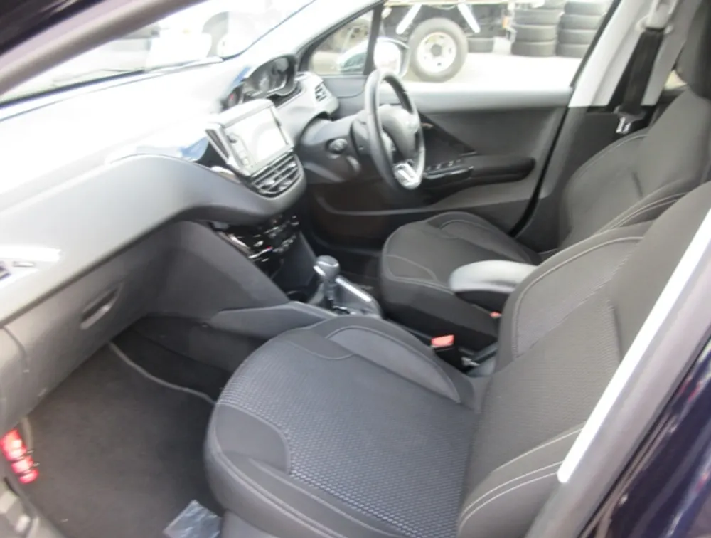 PEUGEOT 208 ALLURE - PRG Motors Ltd