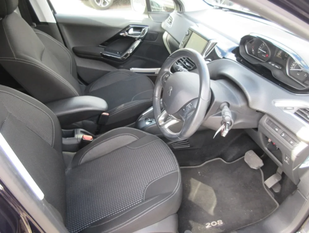 PEUGEOT 208 ALLURE - PRG Motors Ltd