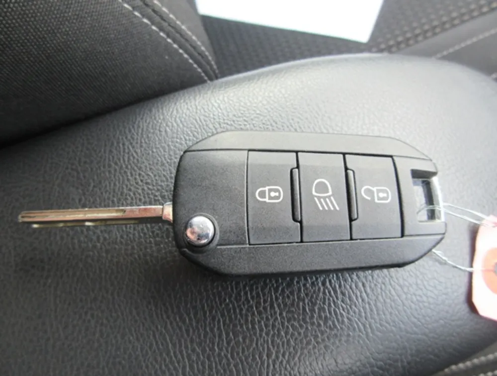 PEUGEOT 208 ALLURE - PRG Motors Ltd