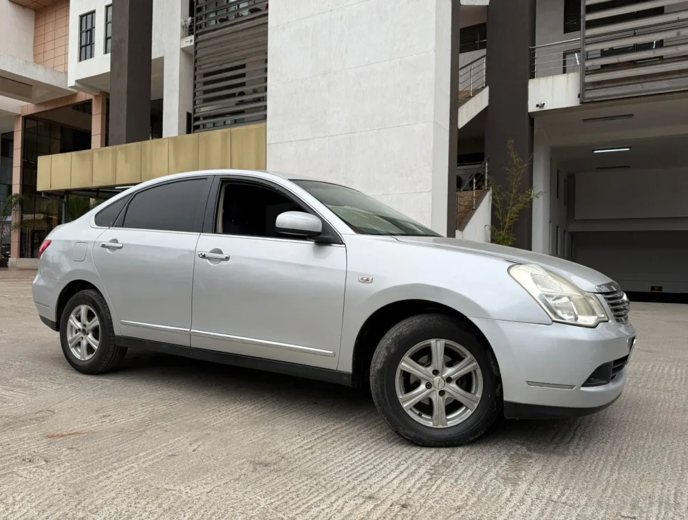 NISSAN BLUEBIRD SLYPHY