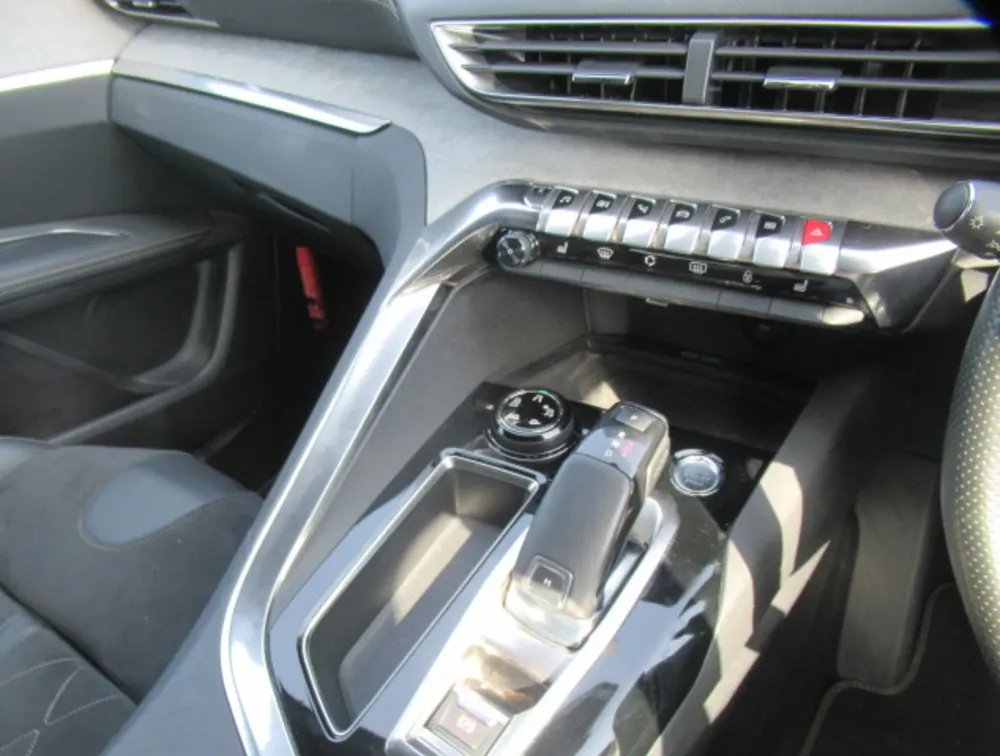 PEUGEOT 3008 GT SUNROOF - PRG Motors Ltd