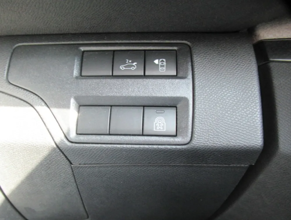PEUGEOT 3008 GT SUNROOF - PRG Motors Ltd