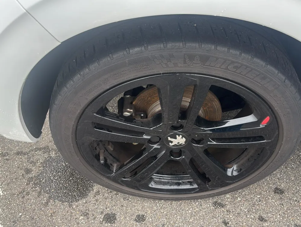 PEUGEOT 208 GTLINE BLACK PACK - PRG Motors Ltd