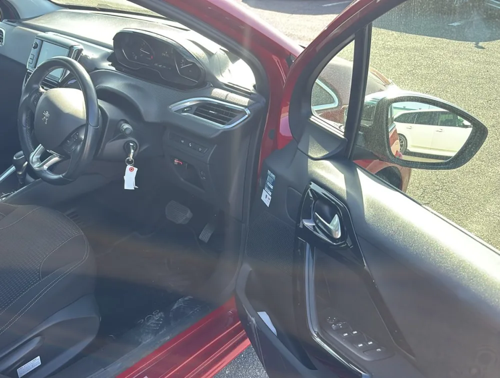 PEUGEOT 208 ALLURE - PRG Motors Ltd