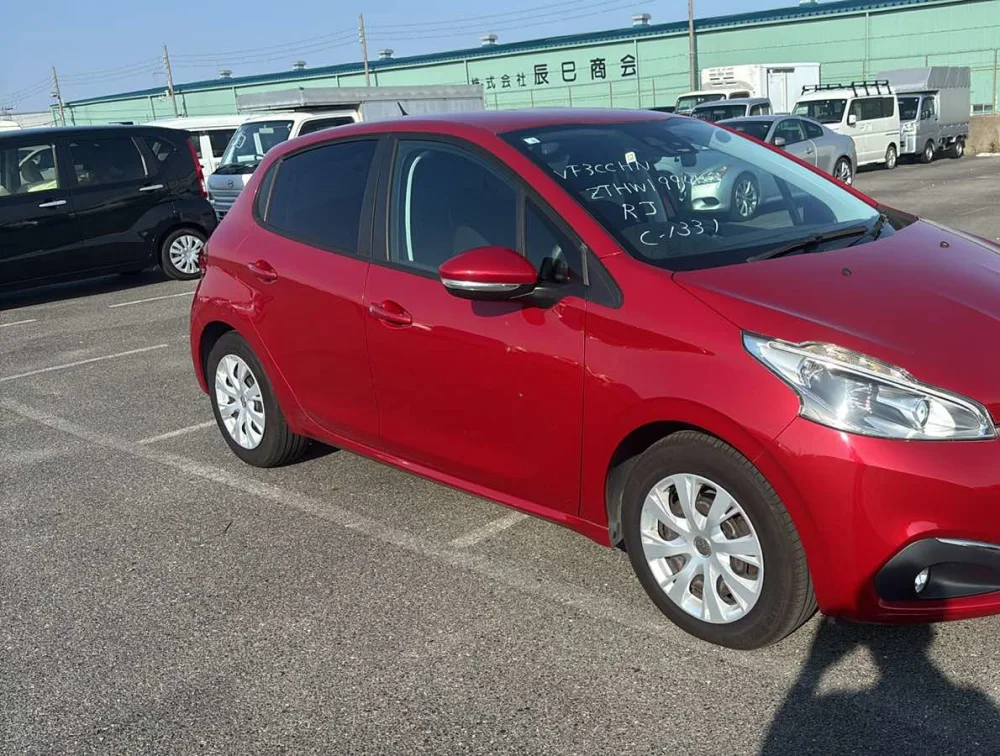 PEUGEOT 208 ALLURE