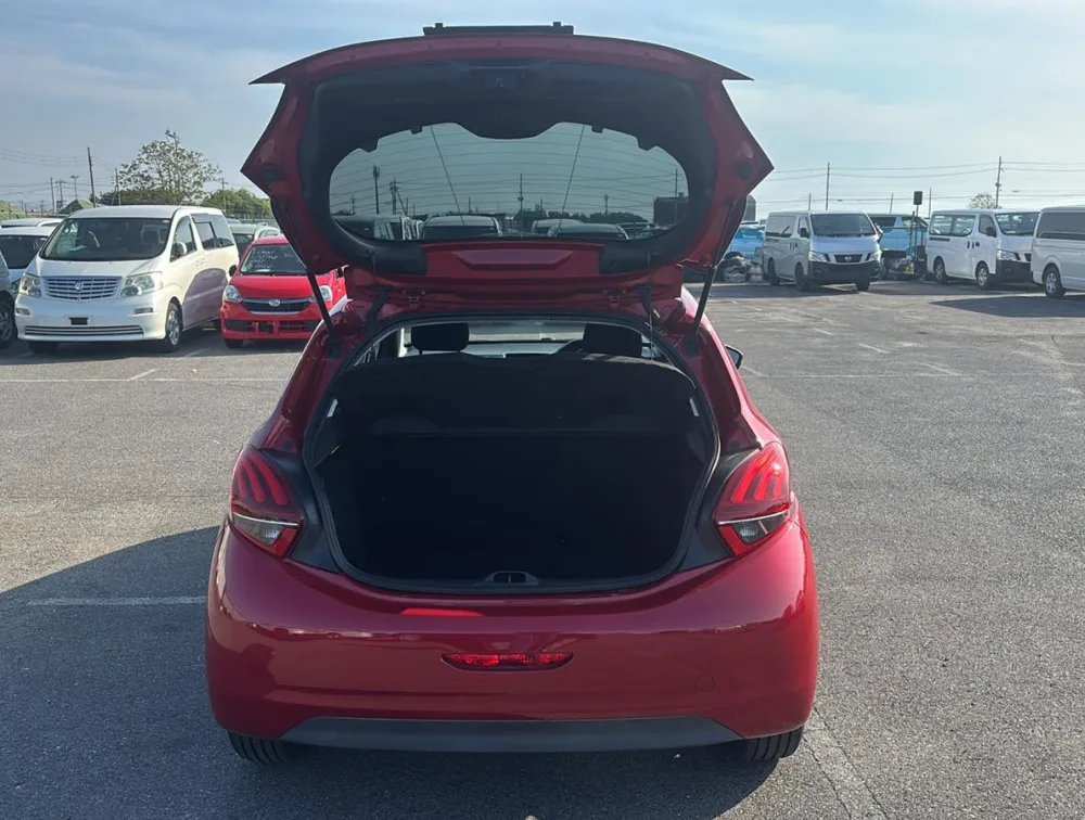 PEUGEOT 208 ALLURE - PRG Motors Ltd