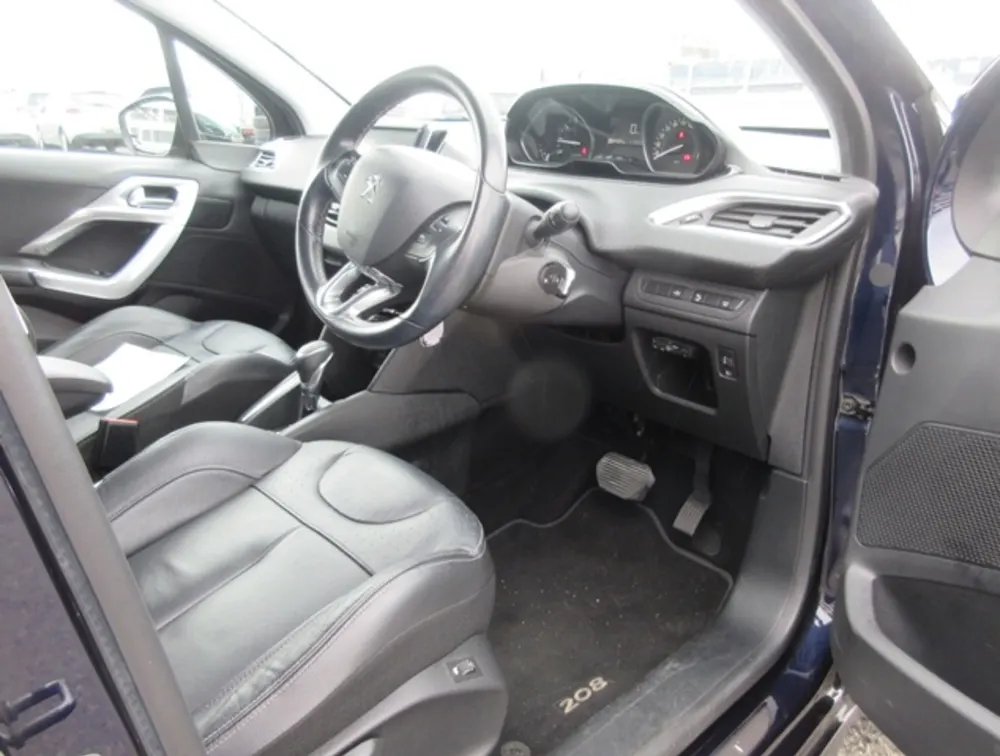 PEUGEOT 208 TECH EDITION FULL LEATHER SEATS - PRG Motors Ltd