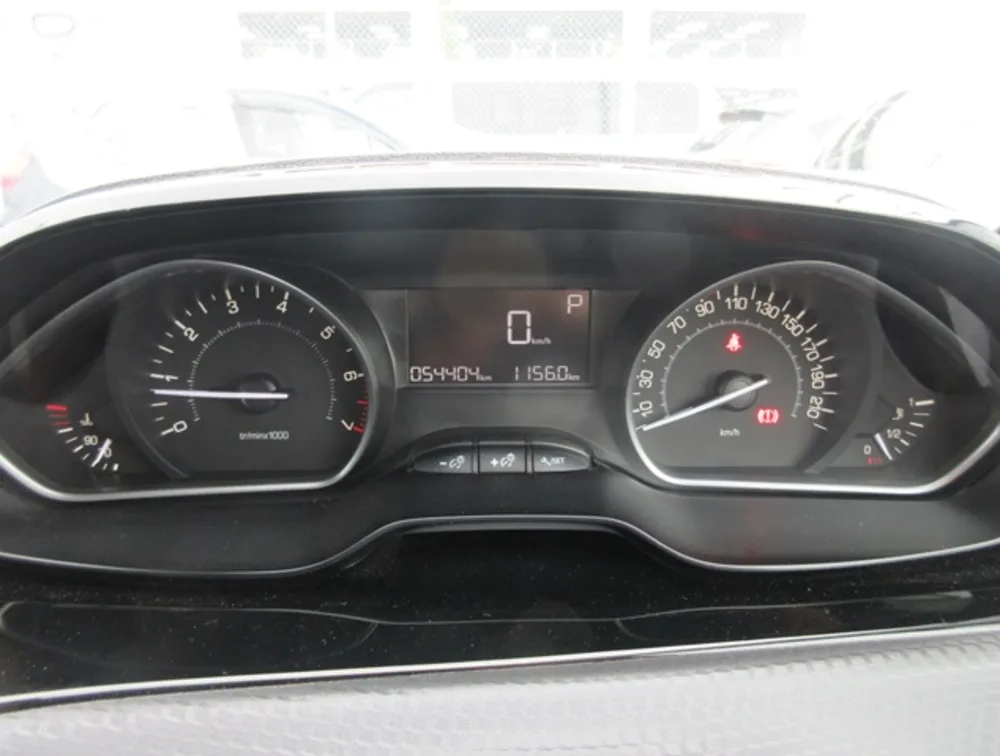 PEUGEOT 208 TECH EDITION FULL LEATHER SEATS - PRG Motors Ltd