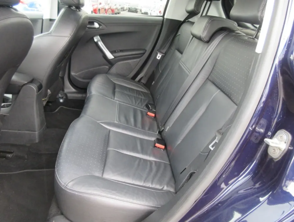 PEUGEOT 208 TECH EDITION FULL LEATHER SEATS - PRG Motors Ltd
