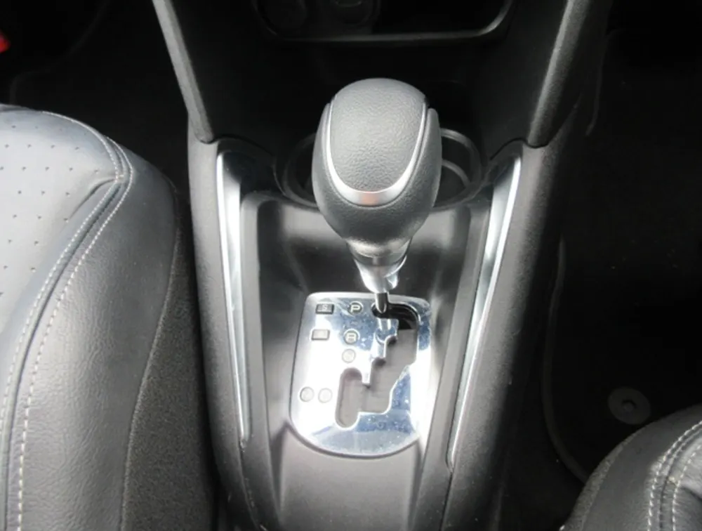 PEUGEOT 208 TECH EDITION FULL LEATHER SEATS - PRG Motors Ltd