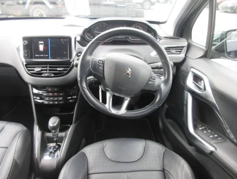 PEUGEOT 208 TECH EDITION FULL LEATHER SEATS - PRG Motors Ltd