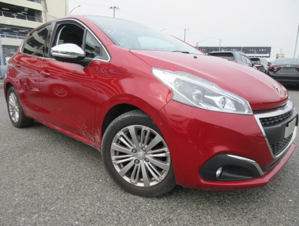PEUGEOT 208 ALLURE