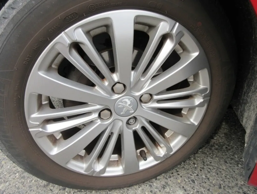 PEUGEOT 208 ALLURE - PRG Motors Ltd