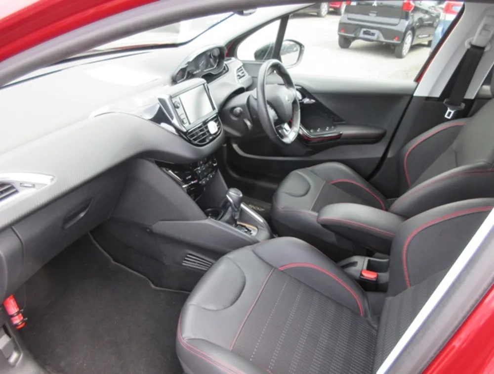 PEUGEOT 208 GTLINE BLACK PACK - PRG Motors Ltd