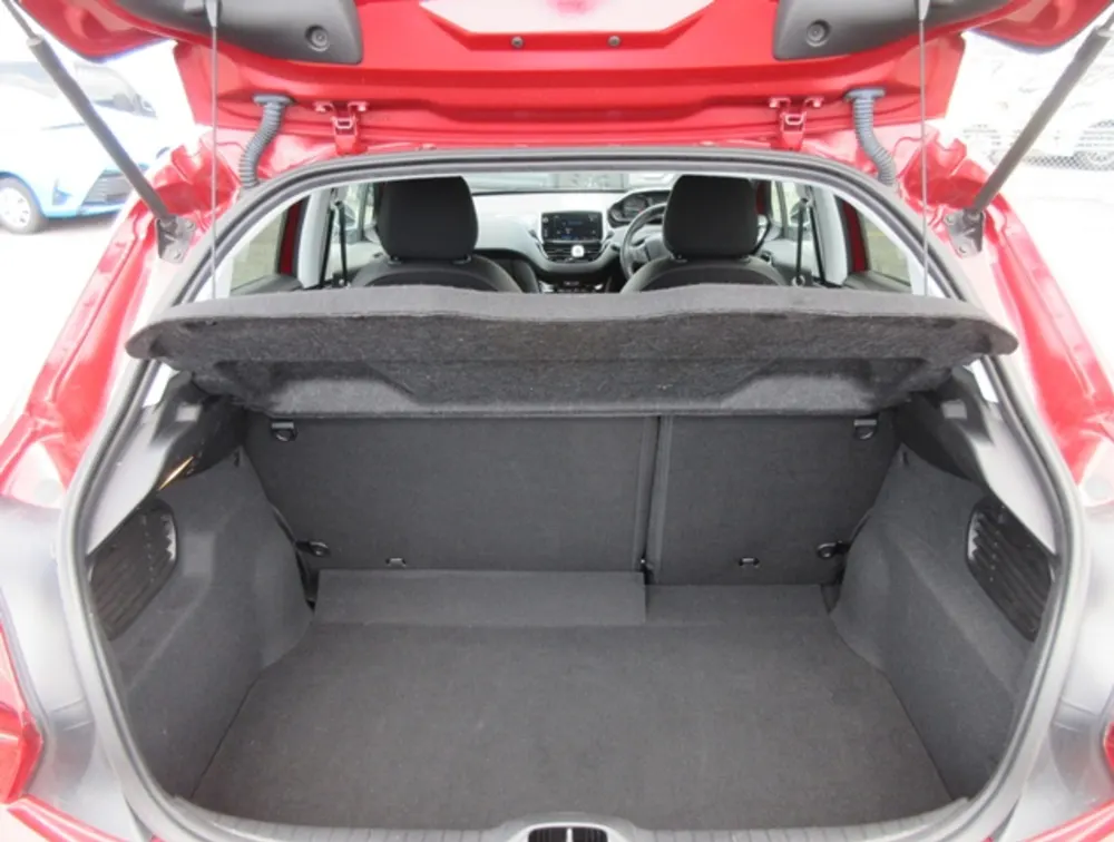 PEUGEOT 208 GTLINE BLACK PACK - PRG Motors Ltd