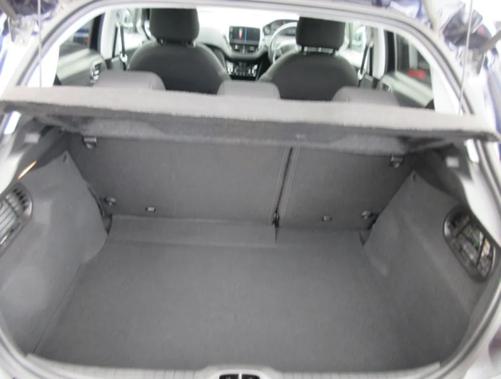 PEUGEOT 208 TECH EDITION - PRG Motors Ltd