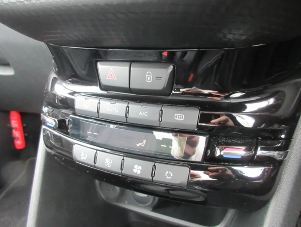PEUGEOT 208 TECH EDITION - PRG Motors Ltd