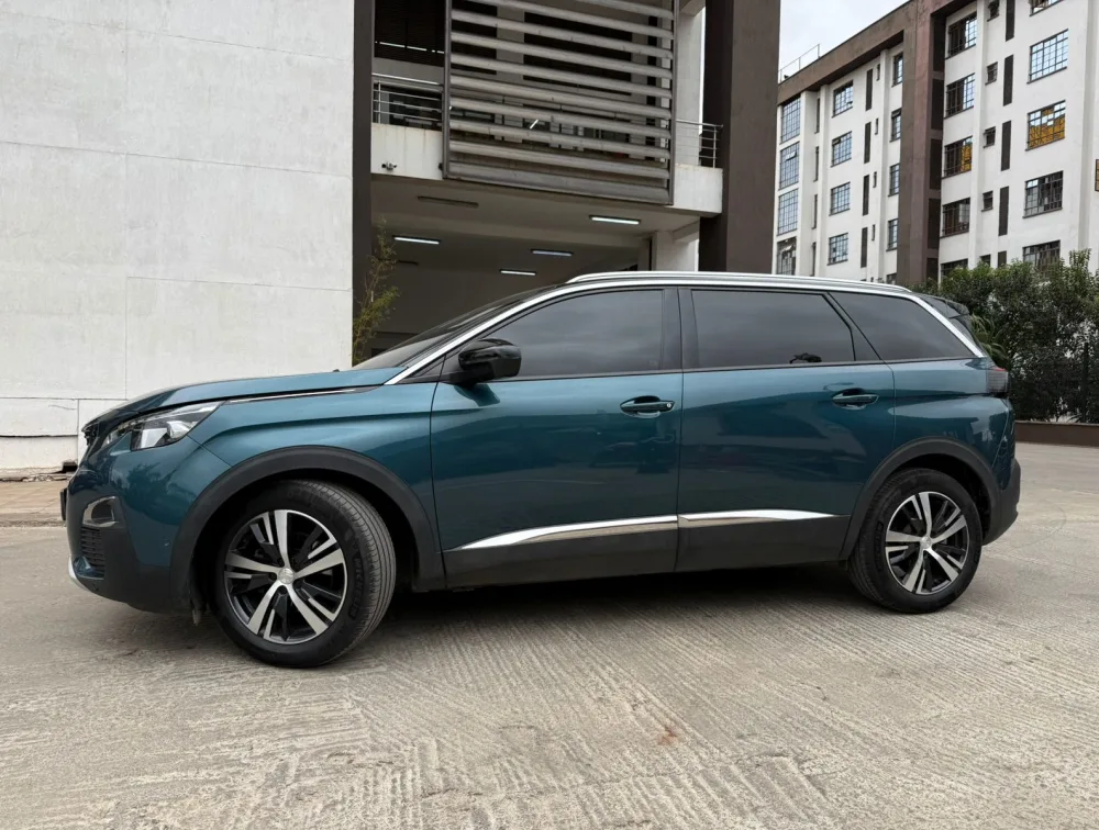 PEUGEOT 5008 - PRG Motors Ltd