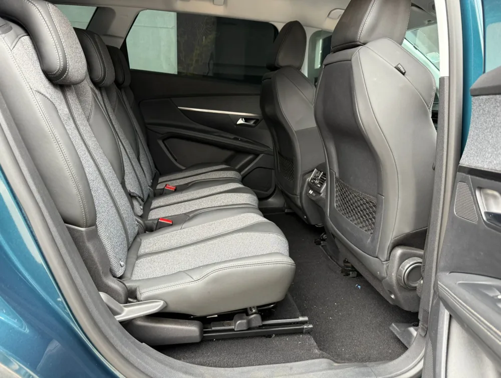 PEUGEOT 5008 - PRG Motors Ltd