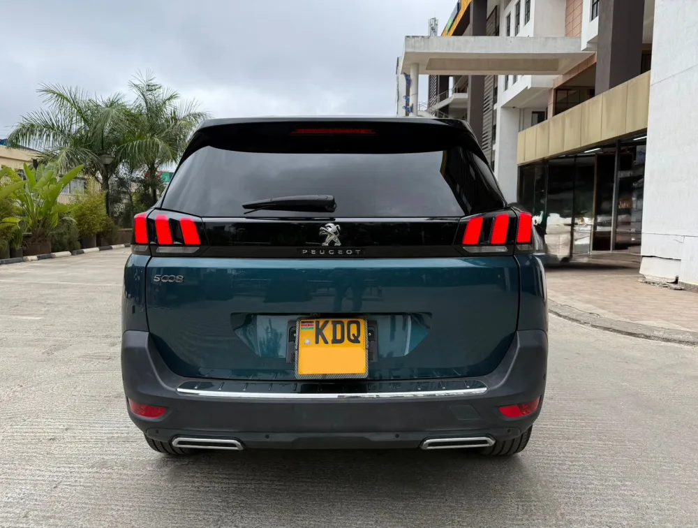 PEUGEOT 5008 - PRG Motors Ltd