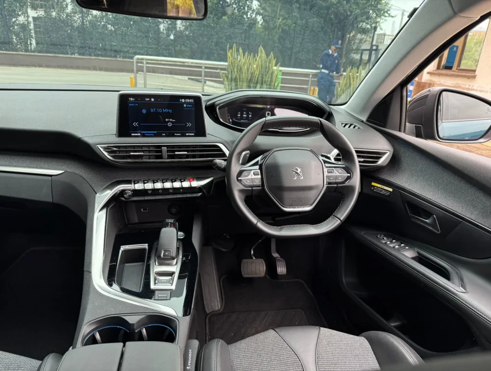 PEUGEOT 5008 - PRG Motors Ltd