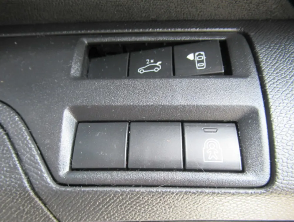 PEUGEOT 3008 GTLINE SUNROOF - PRG Motors Ltd
