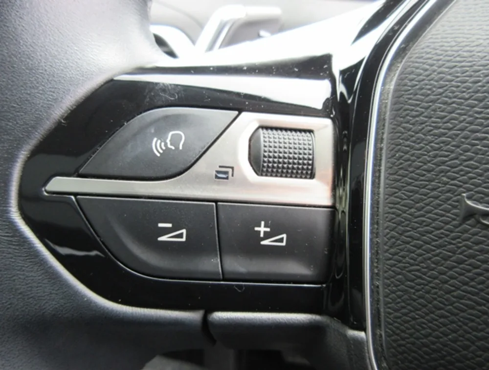 PEUGEOT 3008 ALLURE SUNROOF - PRG Motors Ltd
