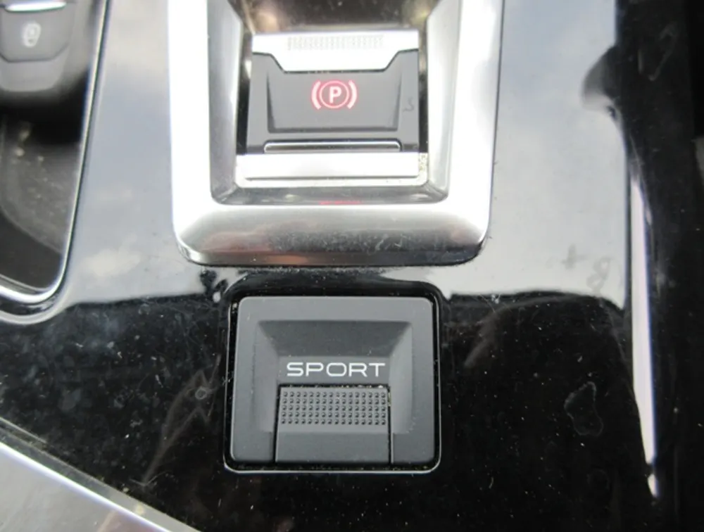PEUGEOT 3008 ALLURE SUNROOF - PRG Motors Ltd