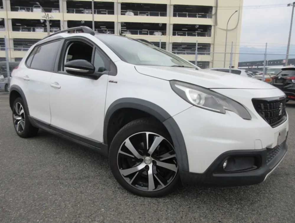PEUGEOT 2008 GTLINE MOONROOF