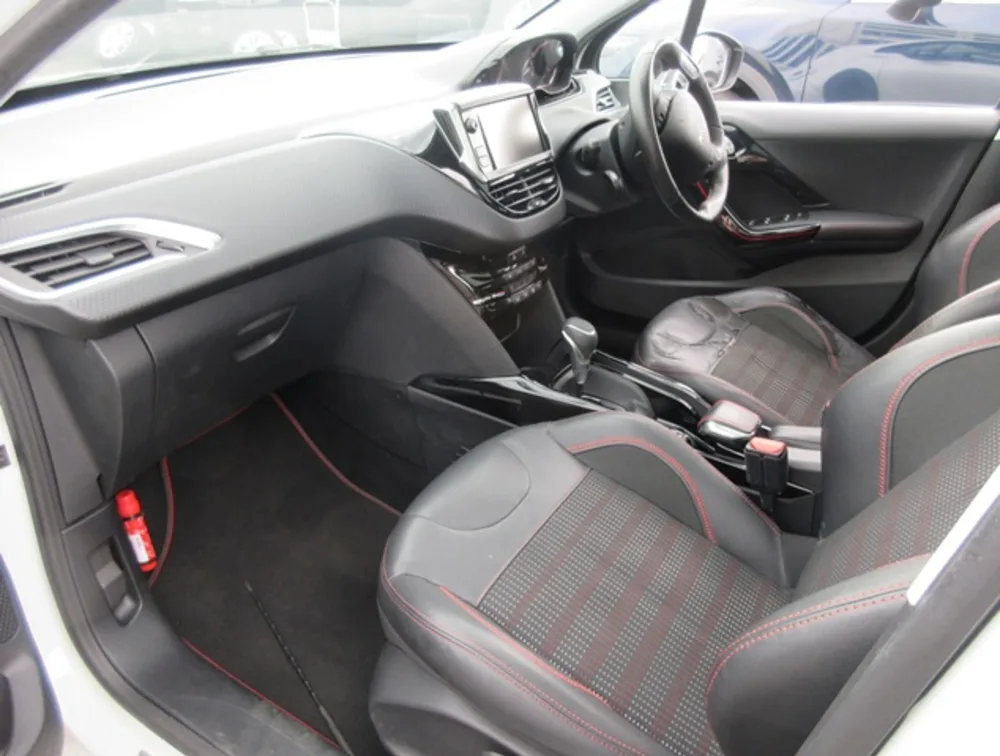 PEUGEOT 2008 GTLINE MOONROOF - PRG Motors Ltd