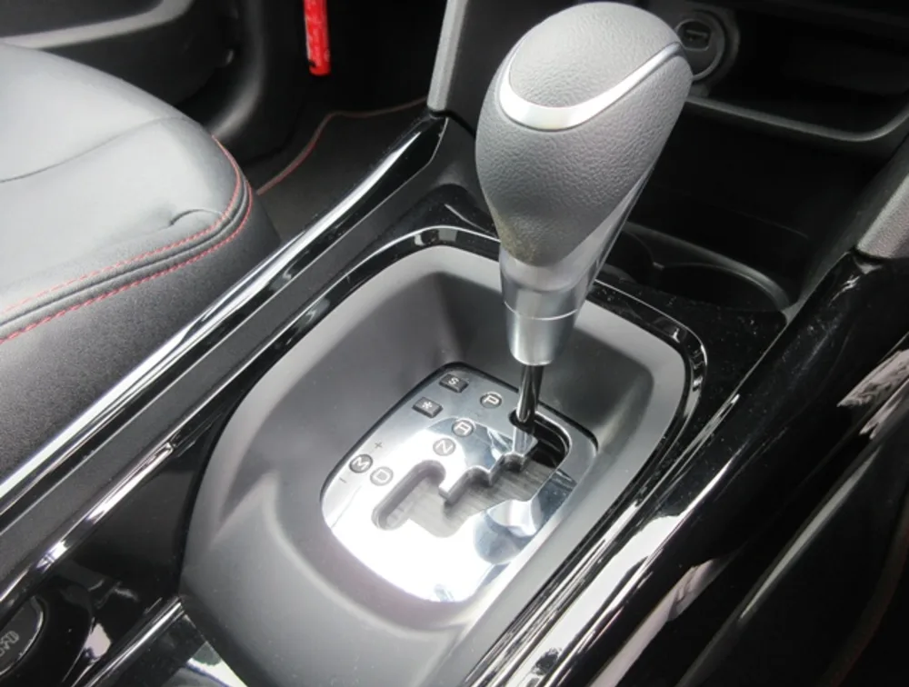 PEUGEOT 2008 GTLINE MOONROOF - PRG Motors Ltd
