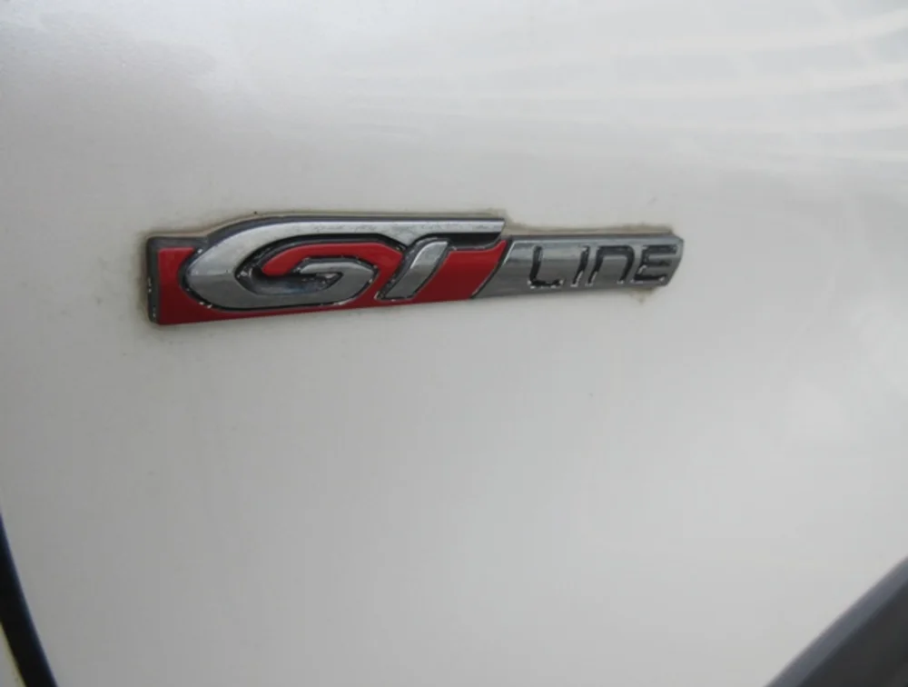 PEUGEOT 2008 GTLINE MOONROOF - PRG Motors Ltd