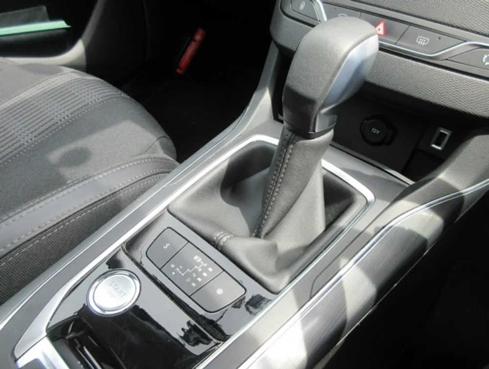PEUGEOT 308 ALLURE MOONROOF - PRG Motors Ltd