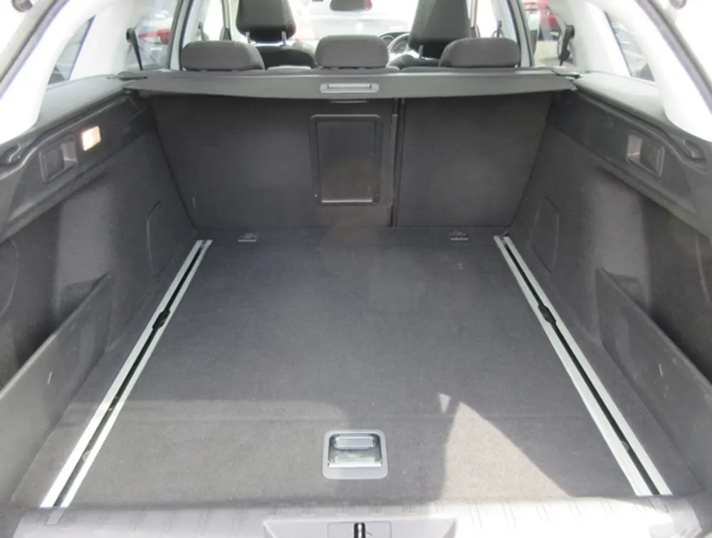 PEUGEOT 308 ALLURE MOONROOF - PRG Motors Ltd