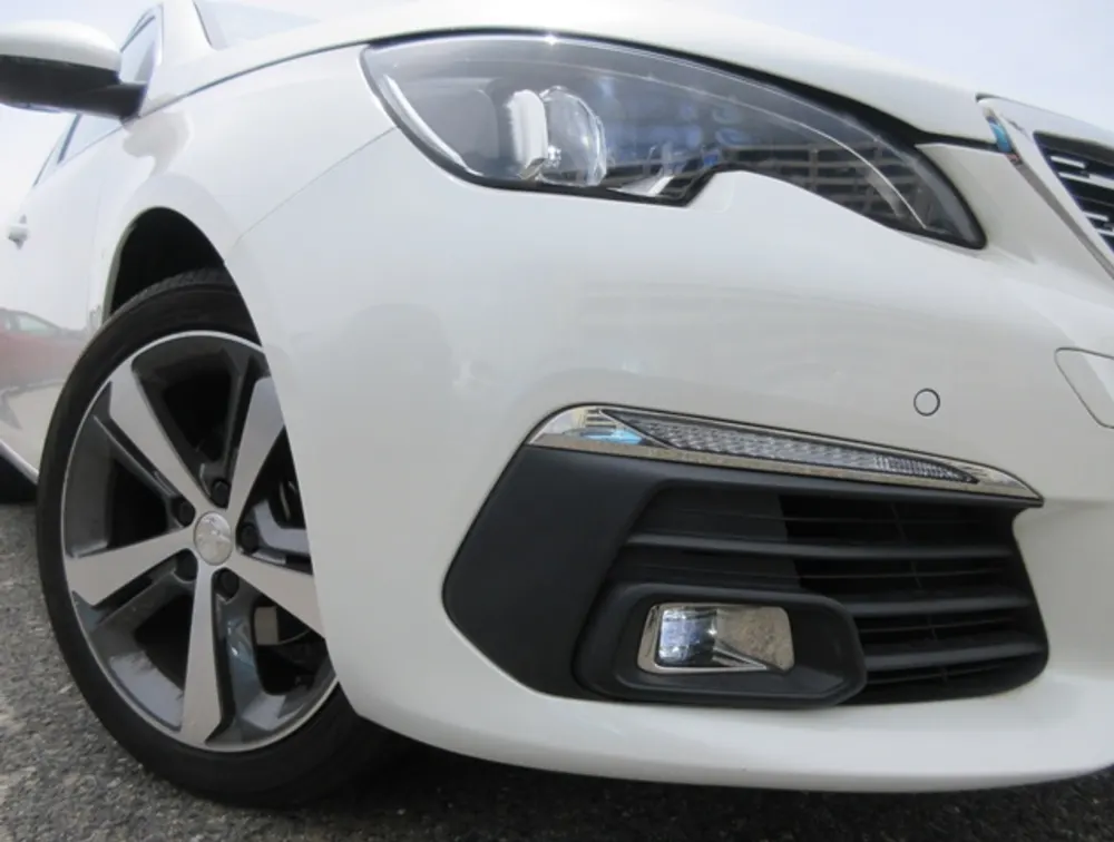 PEUGEOT 308 ALLURE MOONROOF - PRG Motors Ltd