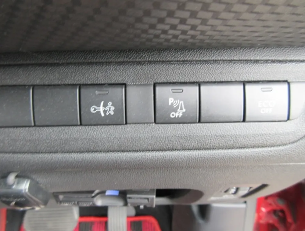 PEUGEOT 2008 ALLURE - PRG Motors Ltd
