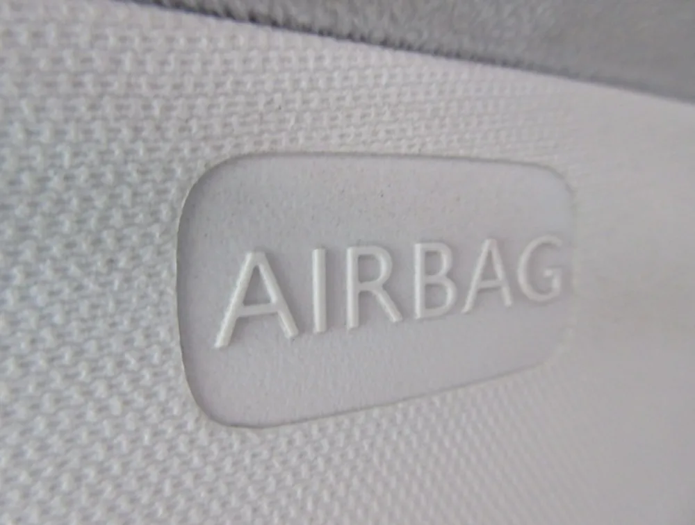 PEUGEOT 2008 ALLURE - PRG Motors Ltd
