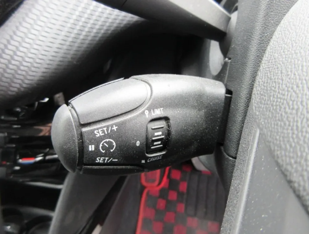 PEUGEOT 2008 ALLURE - PRG Motors Ltd