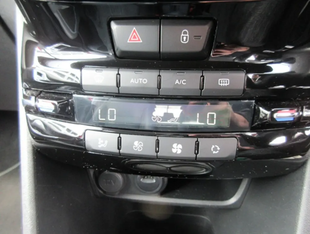 PEUGEOT 2008 CROSSCITY - PRG Motors Ltd