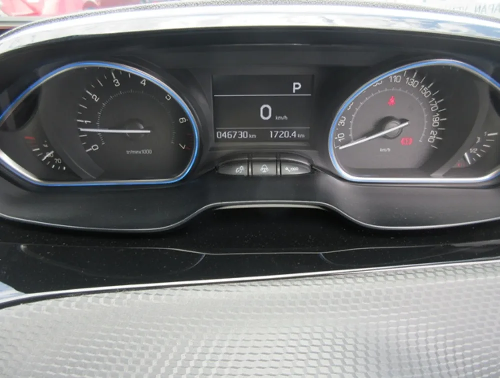 PEUGEOT 2008 CROSSCITY - PRG Motors Ltd