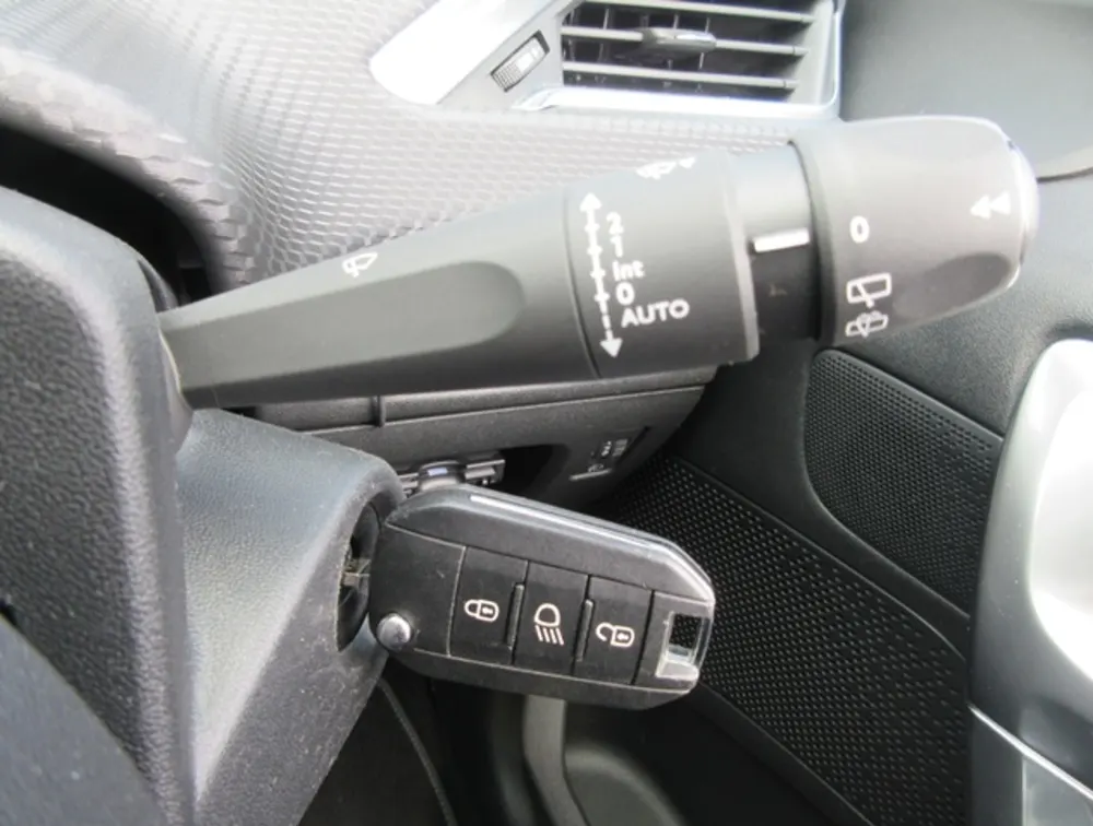 PEUGEOT 2008 CROSSCITY - PRG Motors Ltd