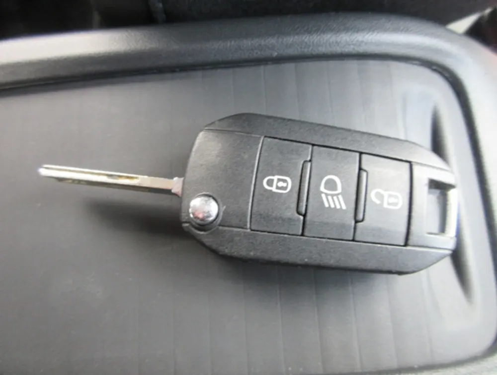 PEUGEOT 2008 CROSSCITY - PRG Motors Ltd