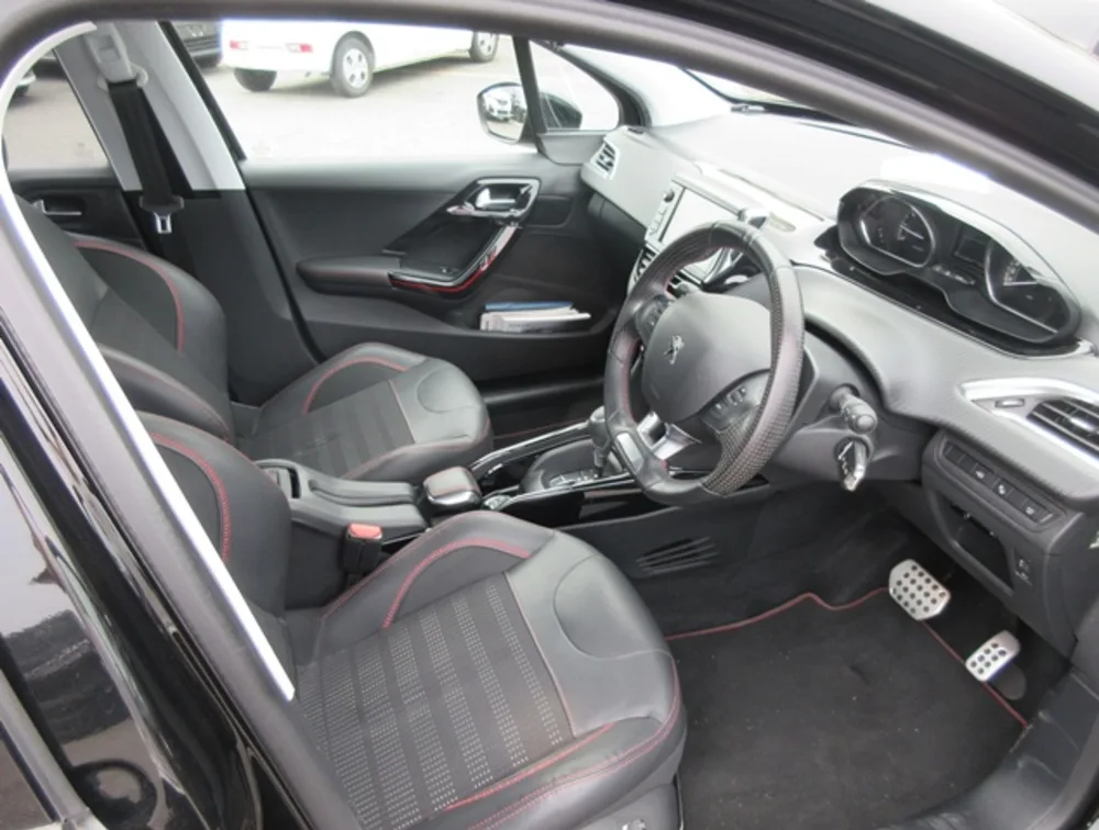 PEUGEOT 2008 GTLINE - PRG Motors Ltd